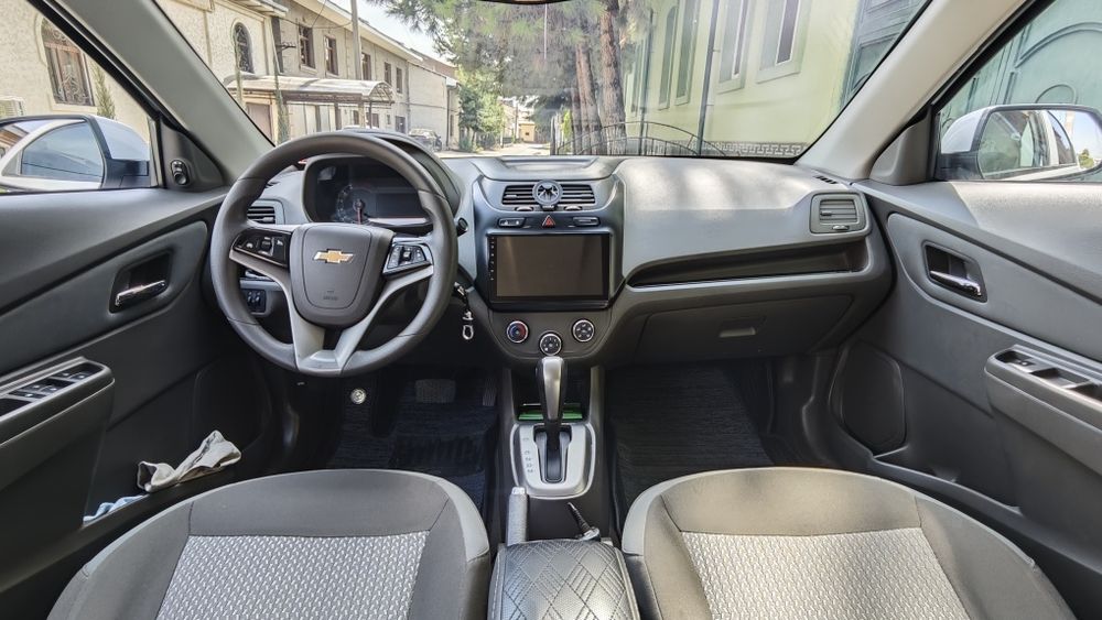 Chevrolet Cobalt sotiladi