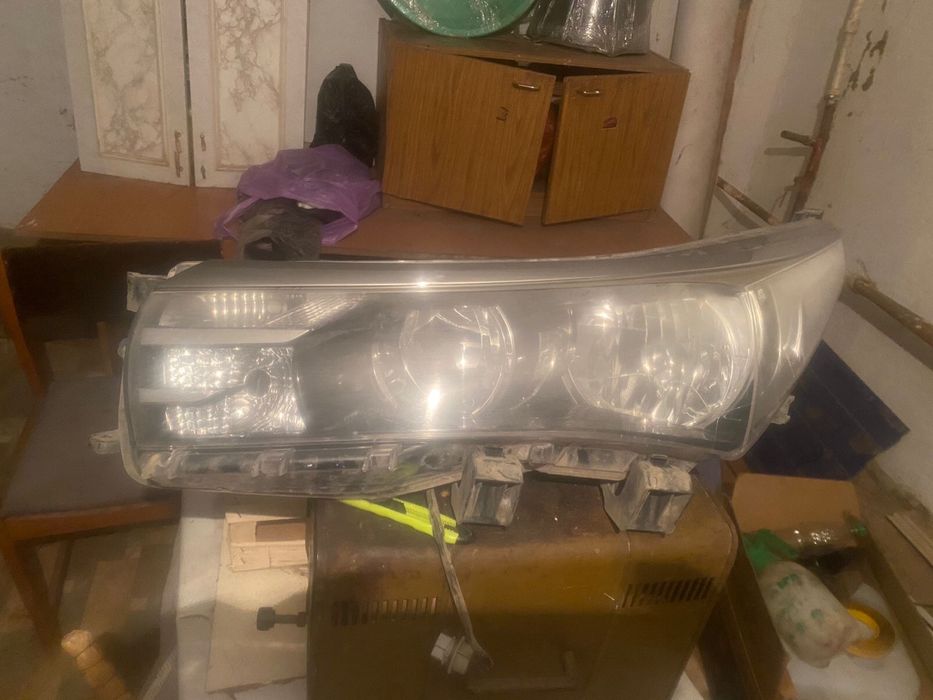 Фары для toyota corolla 2016