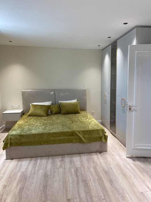 Продается 4-х комнатная квартира. На улице Махтумкули жк New Life