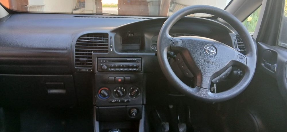 Opel zamfira 2l diesel