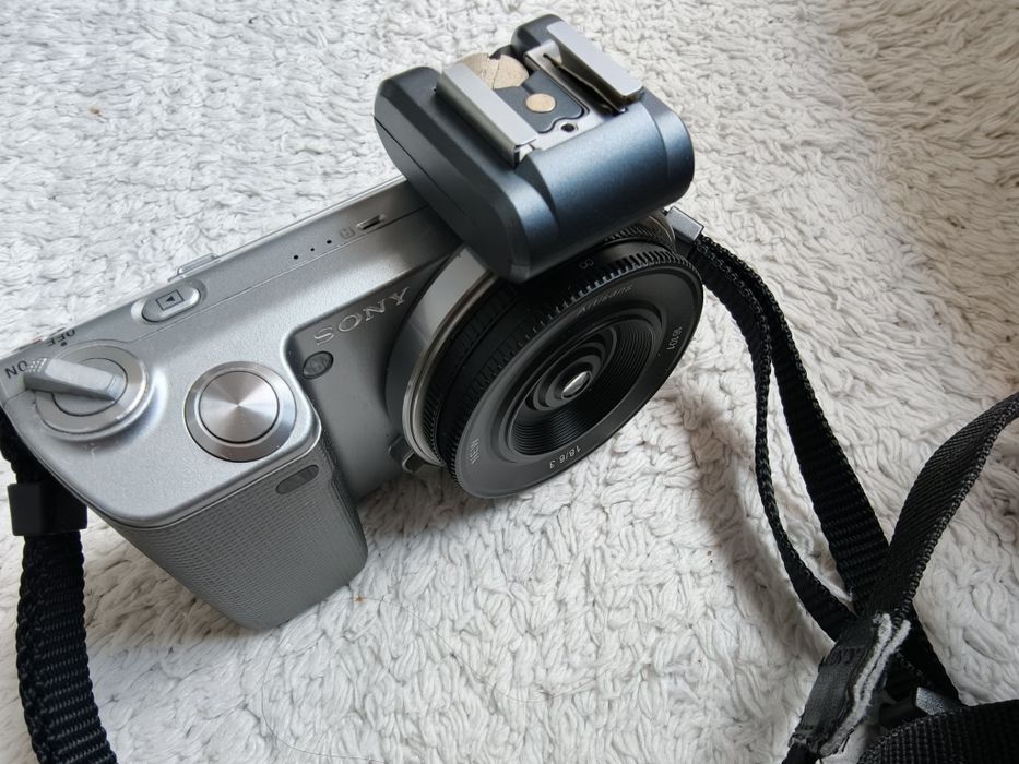 Безогледален Sony NEX 5 + ръчен 7artisans 18mm/f6.3