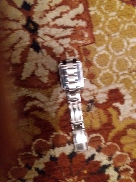 ceas de mana cu leduri