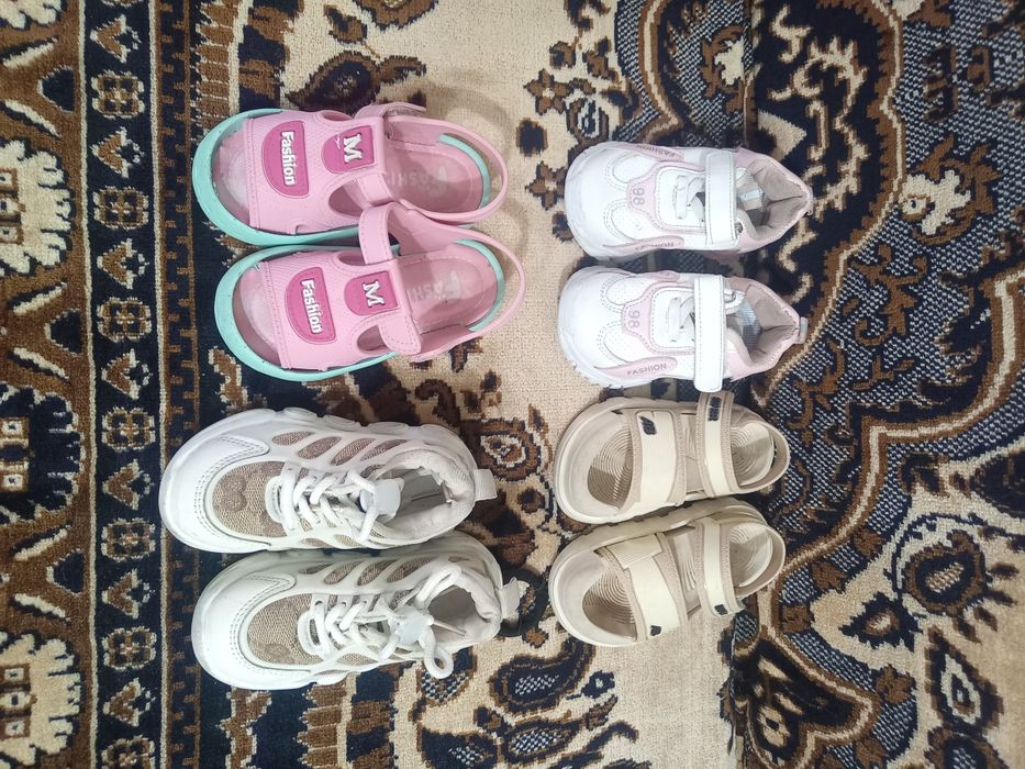 Обувь на девочку