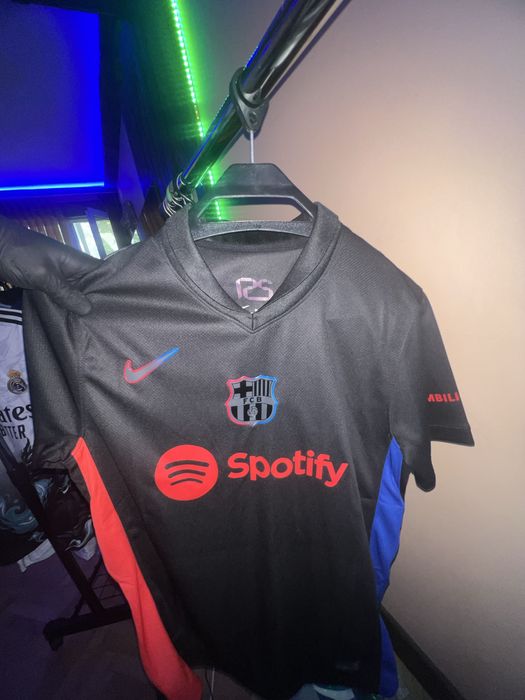 Футболни тениски