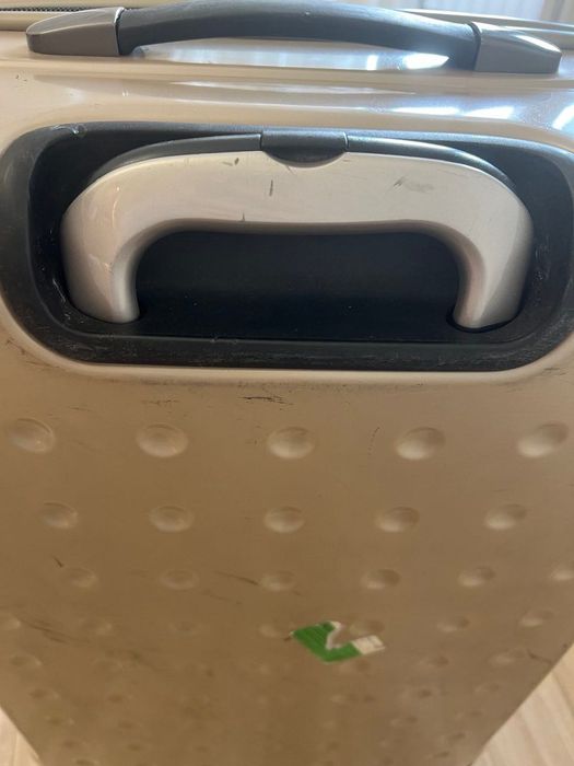 Чемодан Samsonite б/у 19900 тенге