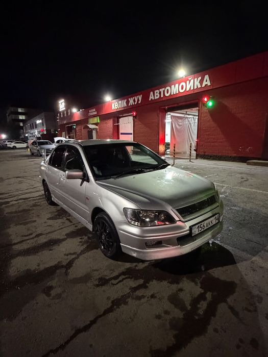 Mitsubishi Lancer