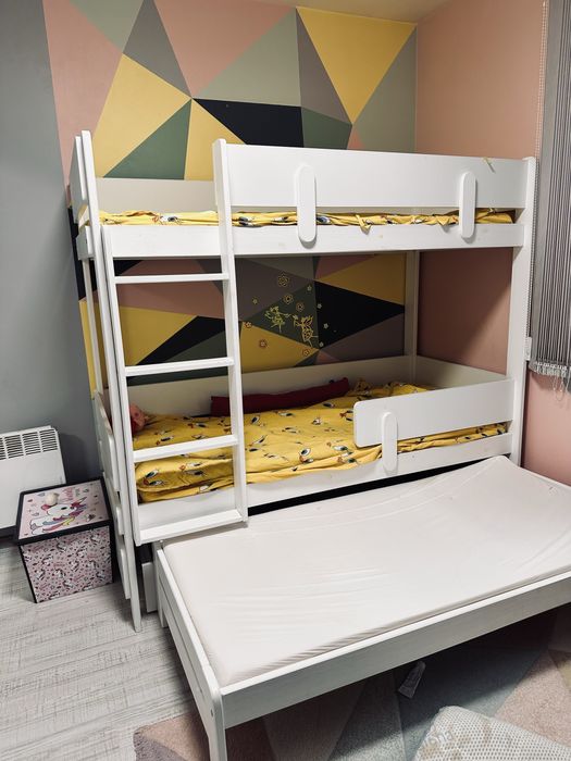 Детско двуетажно легло