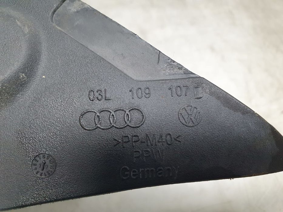 Capac distributie 03L109107d 2.0 tdi CFFB Volkswagen Passat B7 (2010 - 2015)