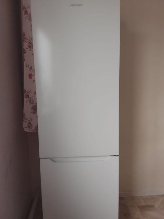 Продам все холодильник стиральная машина