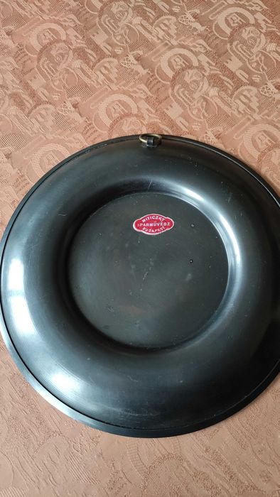 Стари стенни чинии от мед и месинг