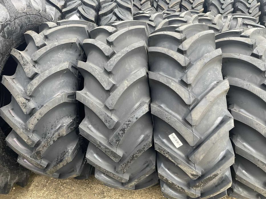 184-26 Peltas Cauciucuri noi de tractor Taff ori Combina