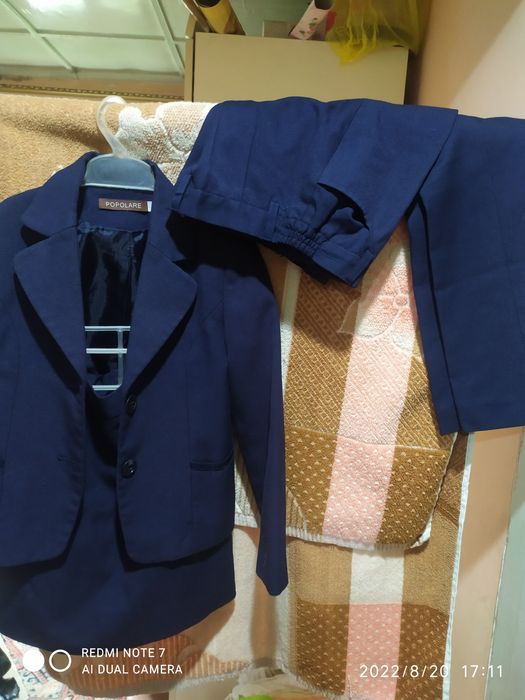 Школьный костюм на девочку