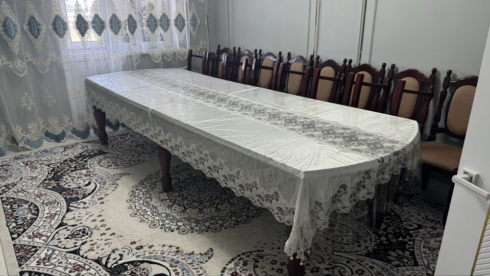 гостевой стол , в хорошем состоянии