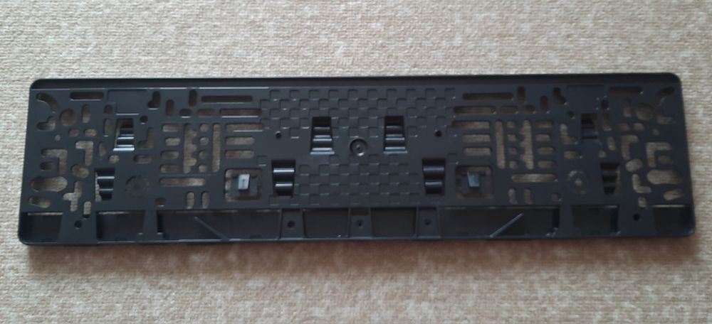 Табела , рамка , стойка , подложка за  регистрационен номер на Toyota