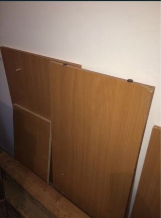 Продам стол для учебы.