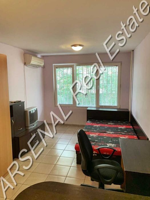Дава се под наем Едностаен апартамент в София, Лозенец - 28 кв.м за 298.86 € - Снимка #2