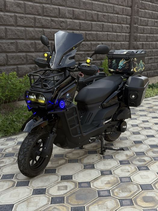 Скутер Tank продам срочно