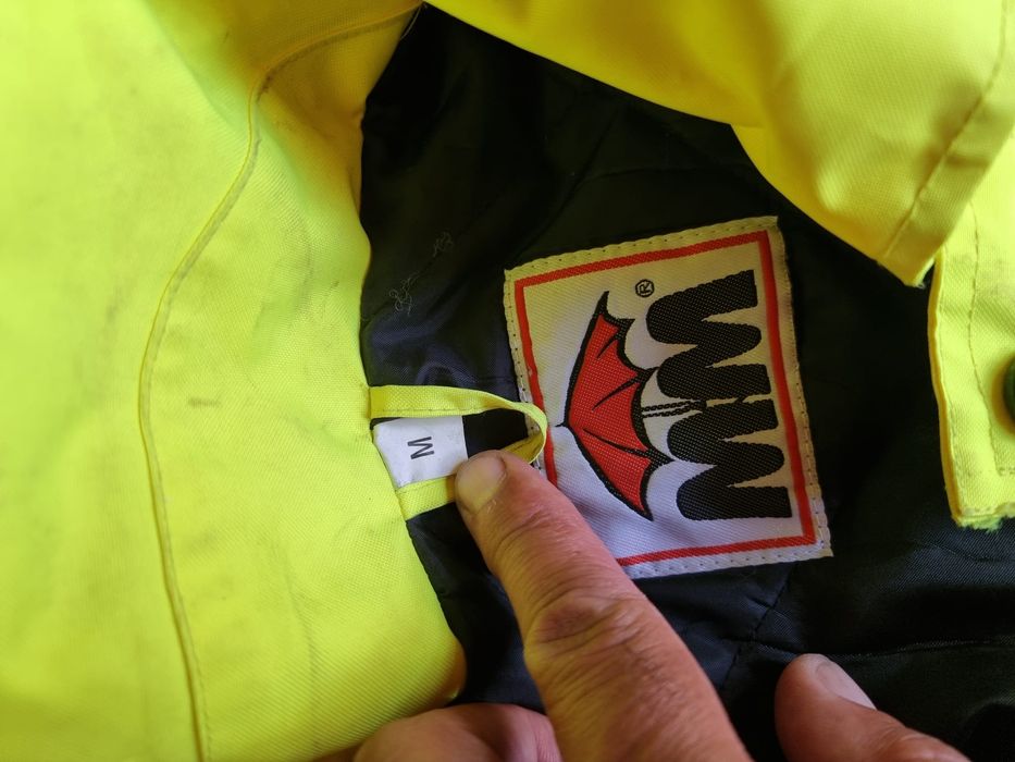 Geaca NOUĂ reflectorizanta M, L Import Germania