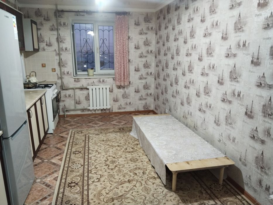 Екі бөлмелі квартира жалға беріледі.