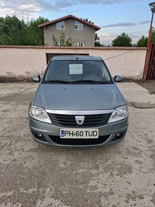 Vând Dacia Logan mod LAUREAT