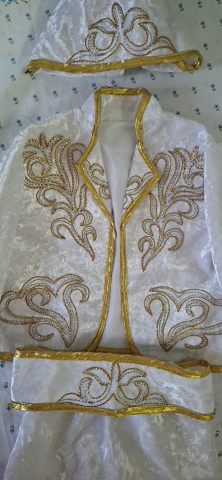 Срочно! Ұлттық киім ұлға сатамыз