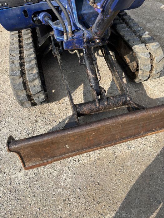 Vand miniexavator Airman AX22-2