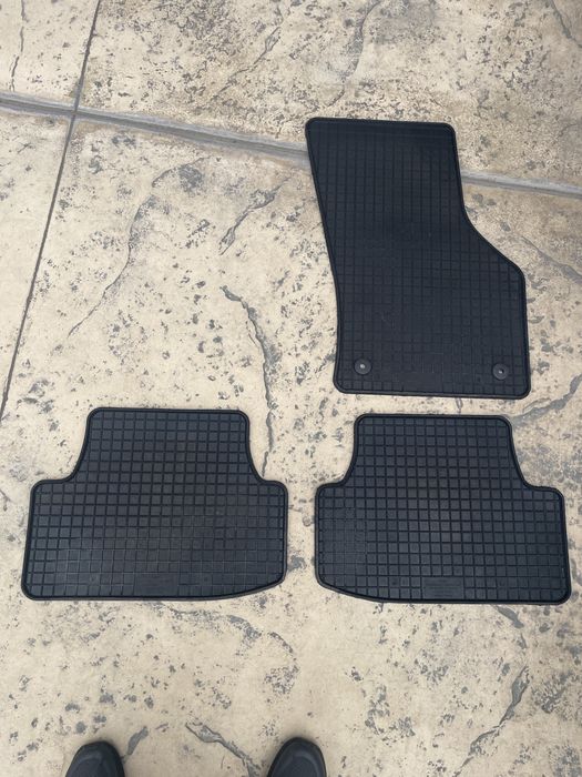 Оригинални стелки и волан от Голф 7