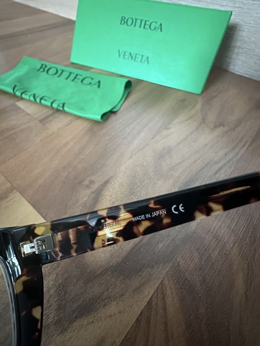 Рамка за очила,оригинал. Разумен коментар на цена е възможен.