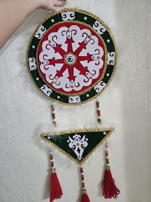 Продам большой Тумар настенный