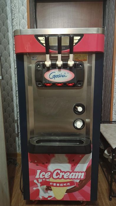 Продам мороженое аппарат