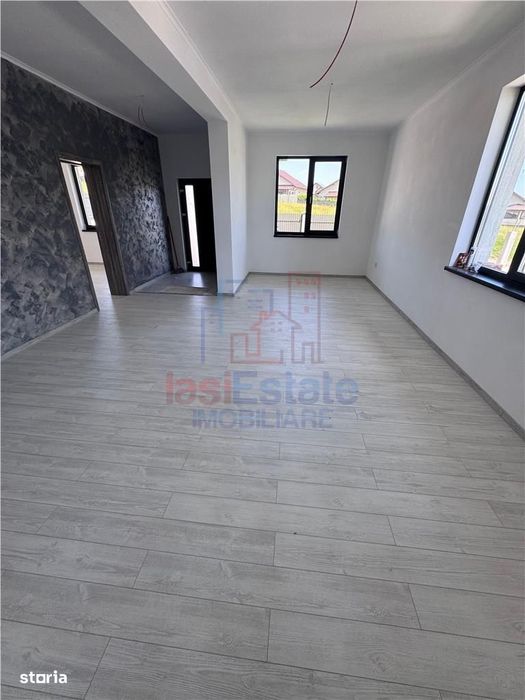 Casa Superba 4 camere cu 2 bai beci terasa Valea Adanca