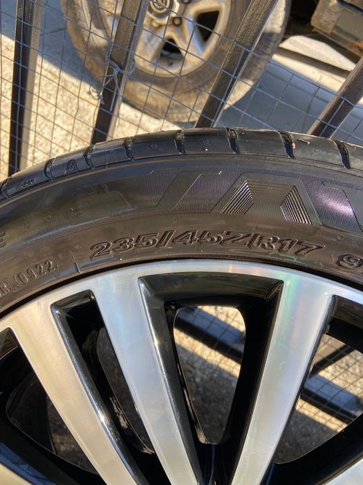 Гуми с джанти Volkswagen Passat B7 235/45R17