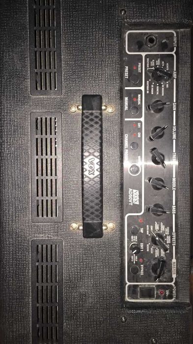 Усилвател VOX AD50VT