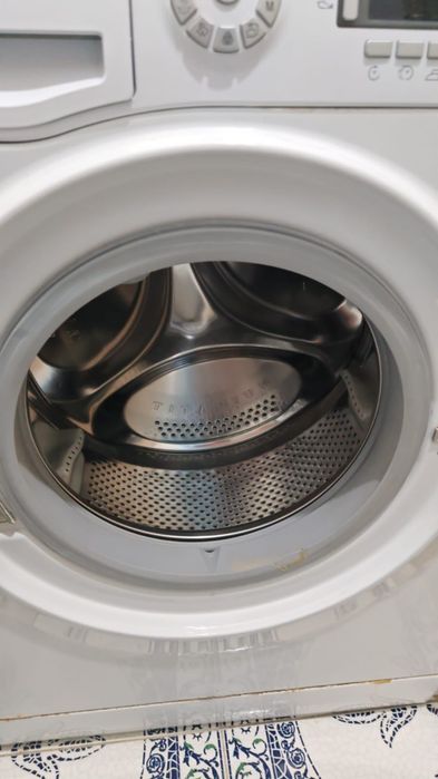 Стиральная машина Ariston