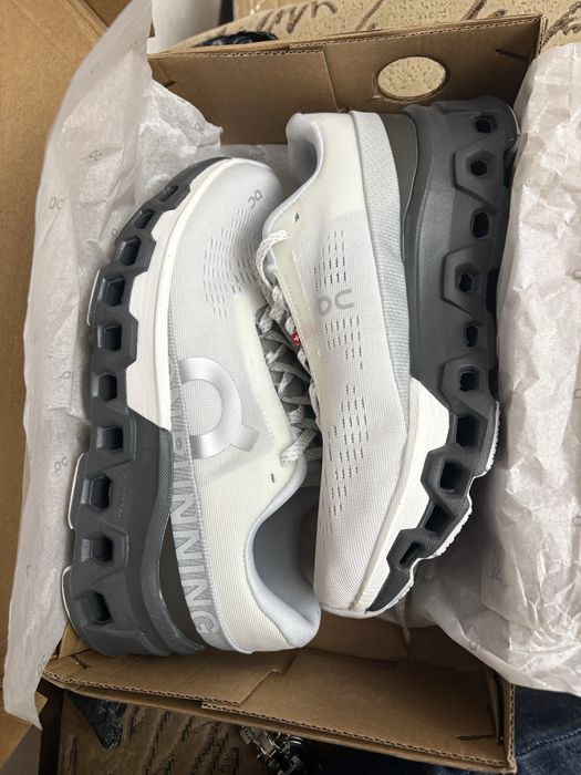 Продам кросовки ON