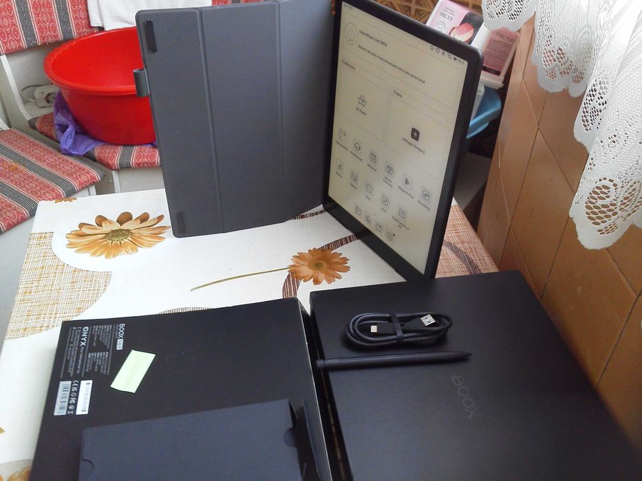 Tableta ONYX pentru Citit si Scris+Husa Pliabila