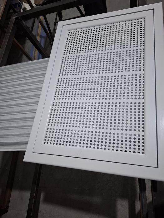 Алюминиевые Вентиляционные решетки и люк