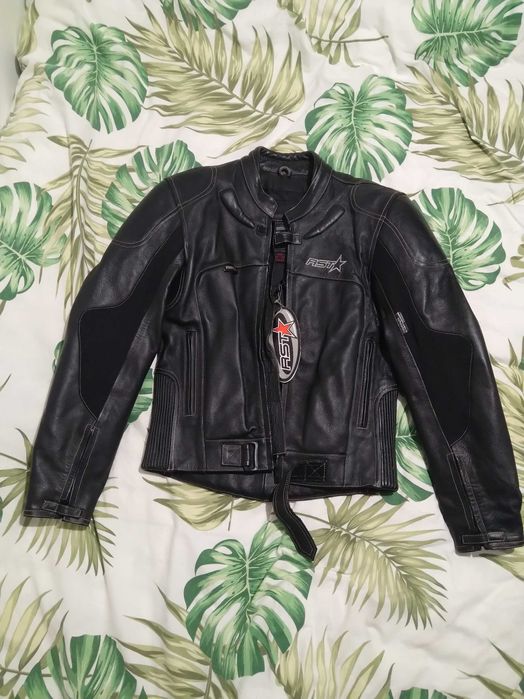 Рокерско, моторджийско яке