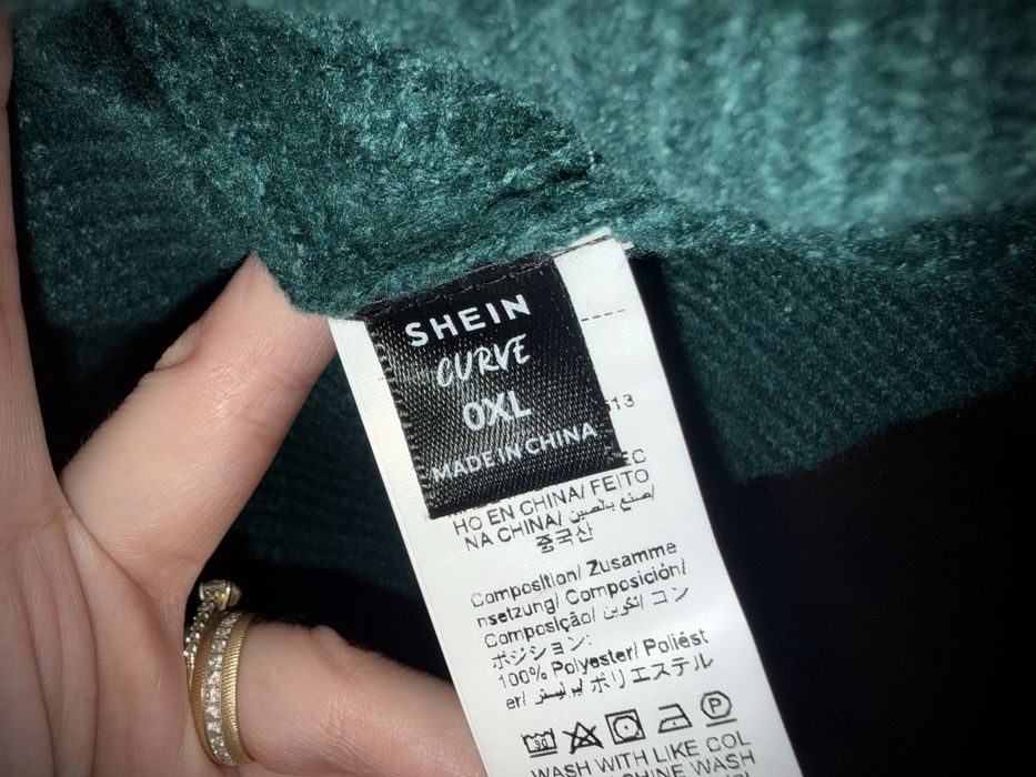 Pulover verde smarald cu fundite de satin