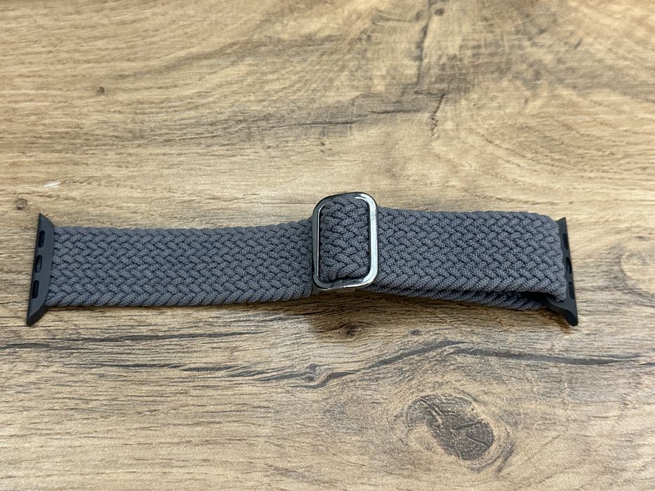 90% Apple Watch Series 8 45mm + 6 оригинальных ремешков из США