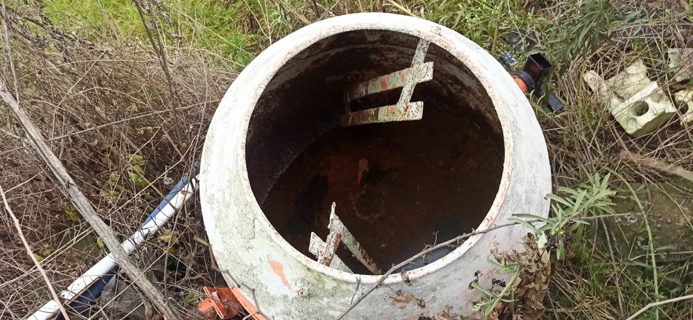 2  betoniere ptr piese