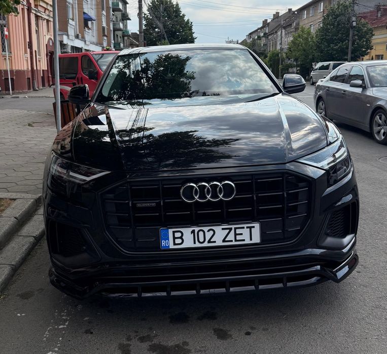De vanzare Audi Q8