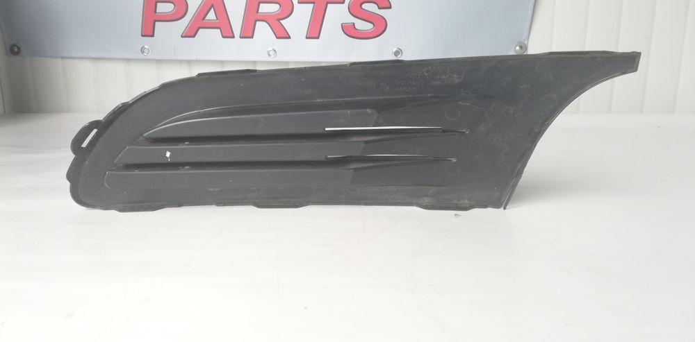 Дясна решетка за предна броня VW Golf Plus 2009