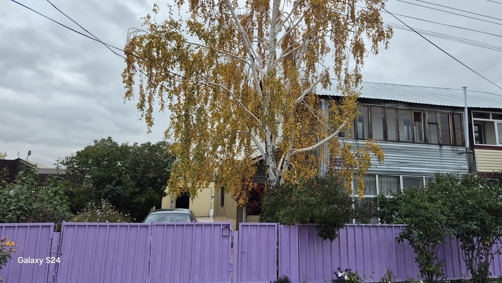 Двух этажный коттедж