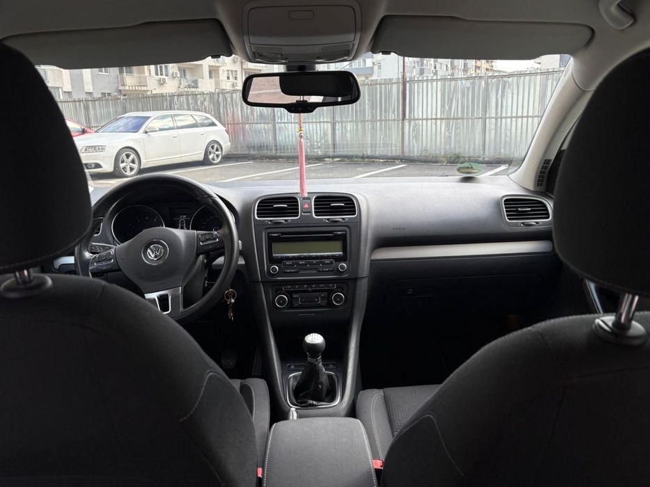 VOLKSWAGEN Golf 2011 — imagine 5