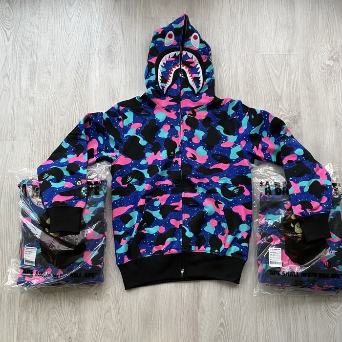 bape hoodie Moda si frumusete OLX.ro