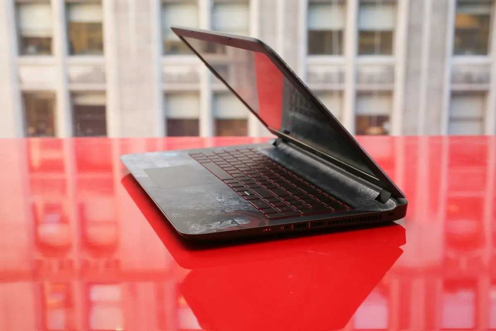 Laptop Hp i5 Star Wars Limited Edition