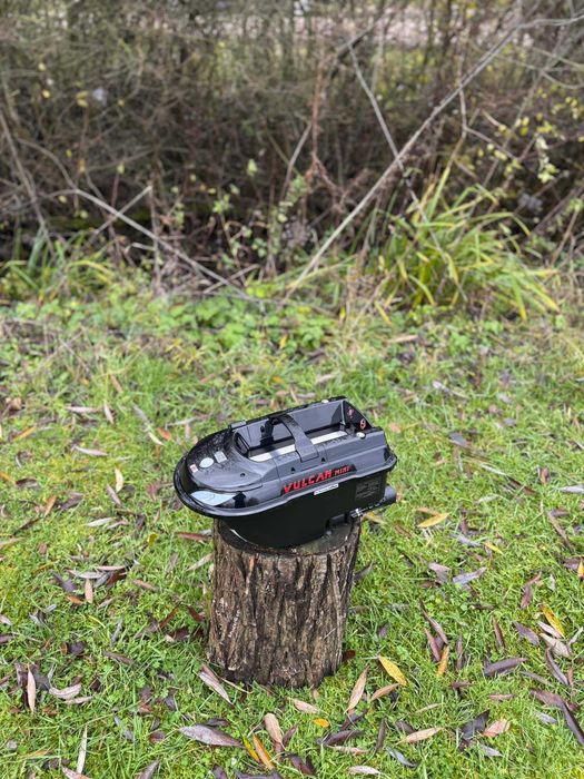 Лодка за захранка Boatman Vulcan mini