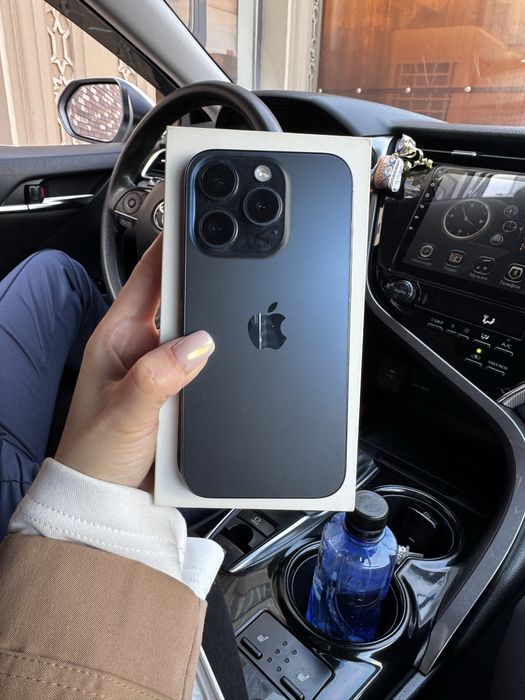 Продам IPHONE 15 pro