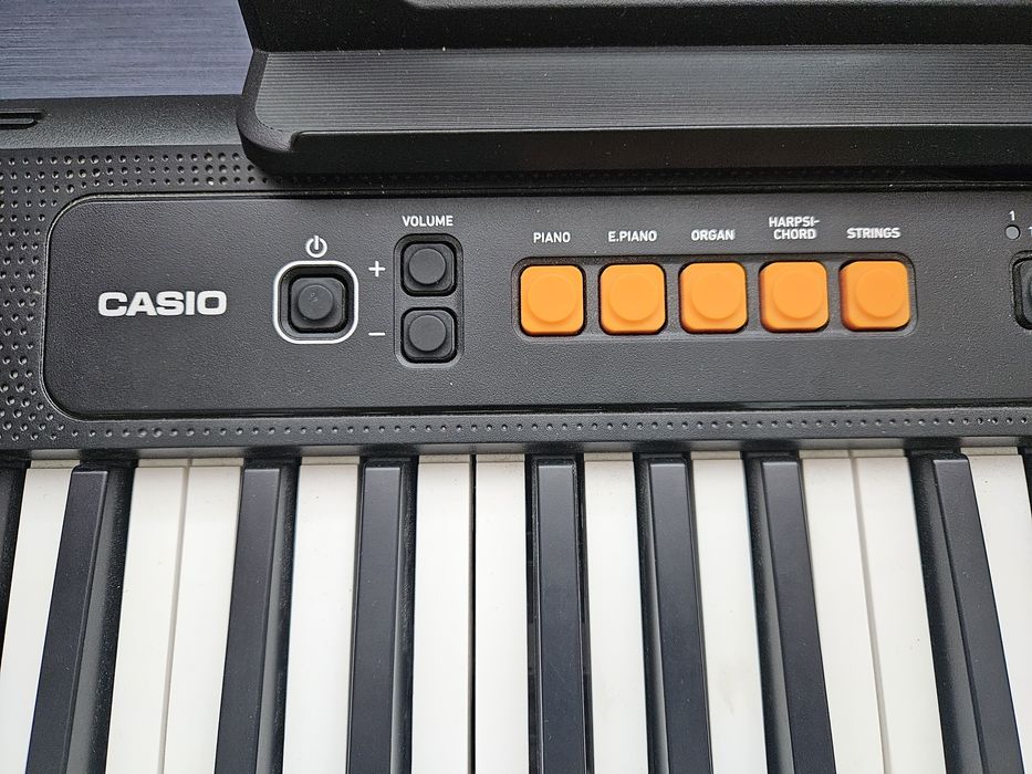 Синтезатор Casiotone